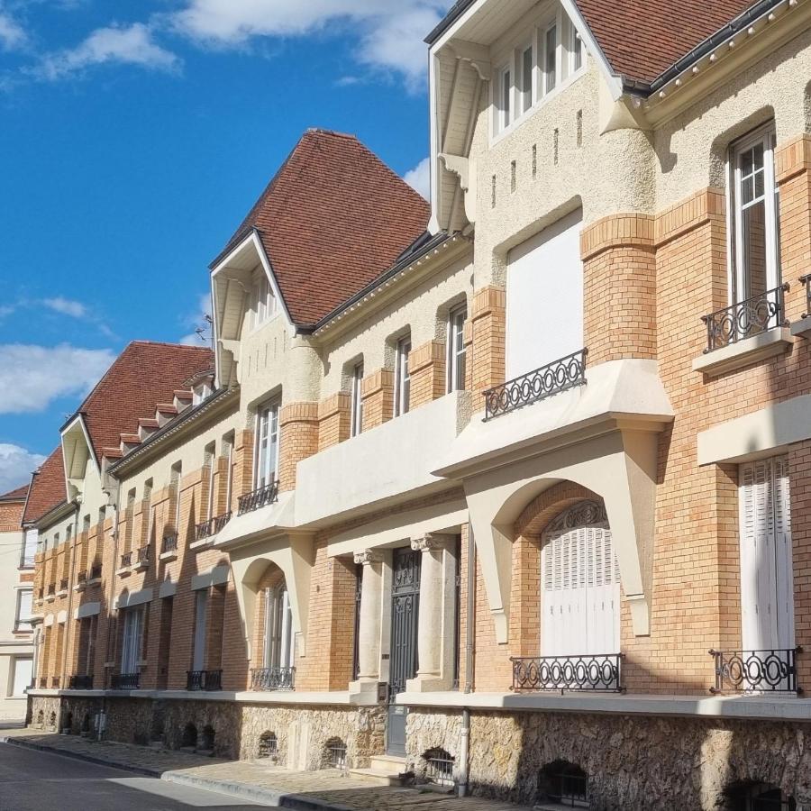 Apartamento Au 53, Sous Le Chartil Reims Exterior foto